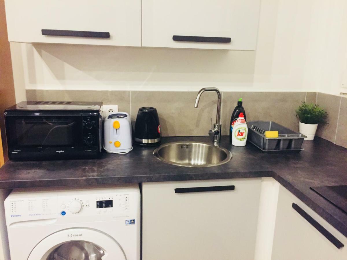 Hadik Apartment *